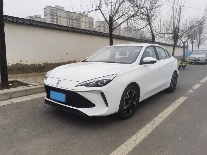 2023 Roewe i5 1.5L 129HP L4 CVT