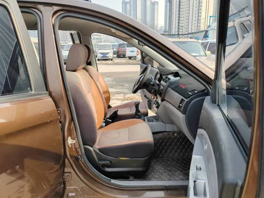 2016 BAIC WeiWang M35 1.5L 106HP L4 5MT,autocango,china used car exporter,china ev exporter,chinese used car exporter,chinese used ev exporter