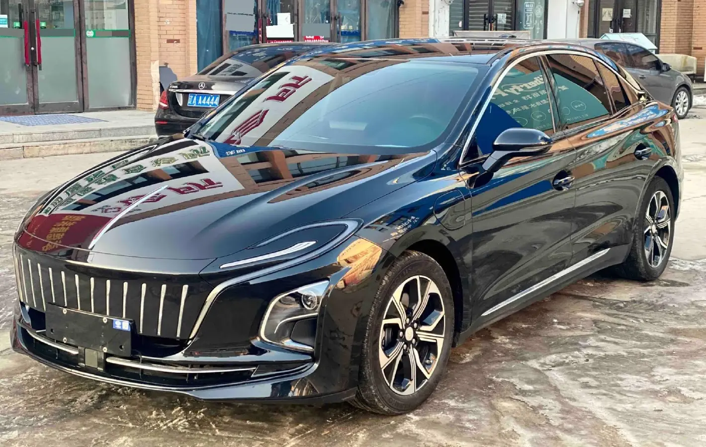 2023 HongQi E-QM5 BEV 54KWH