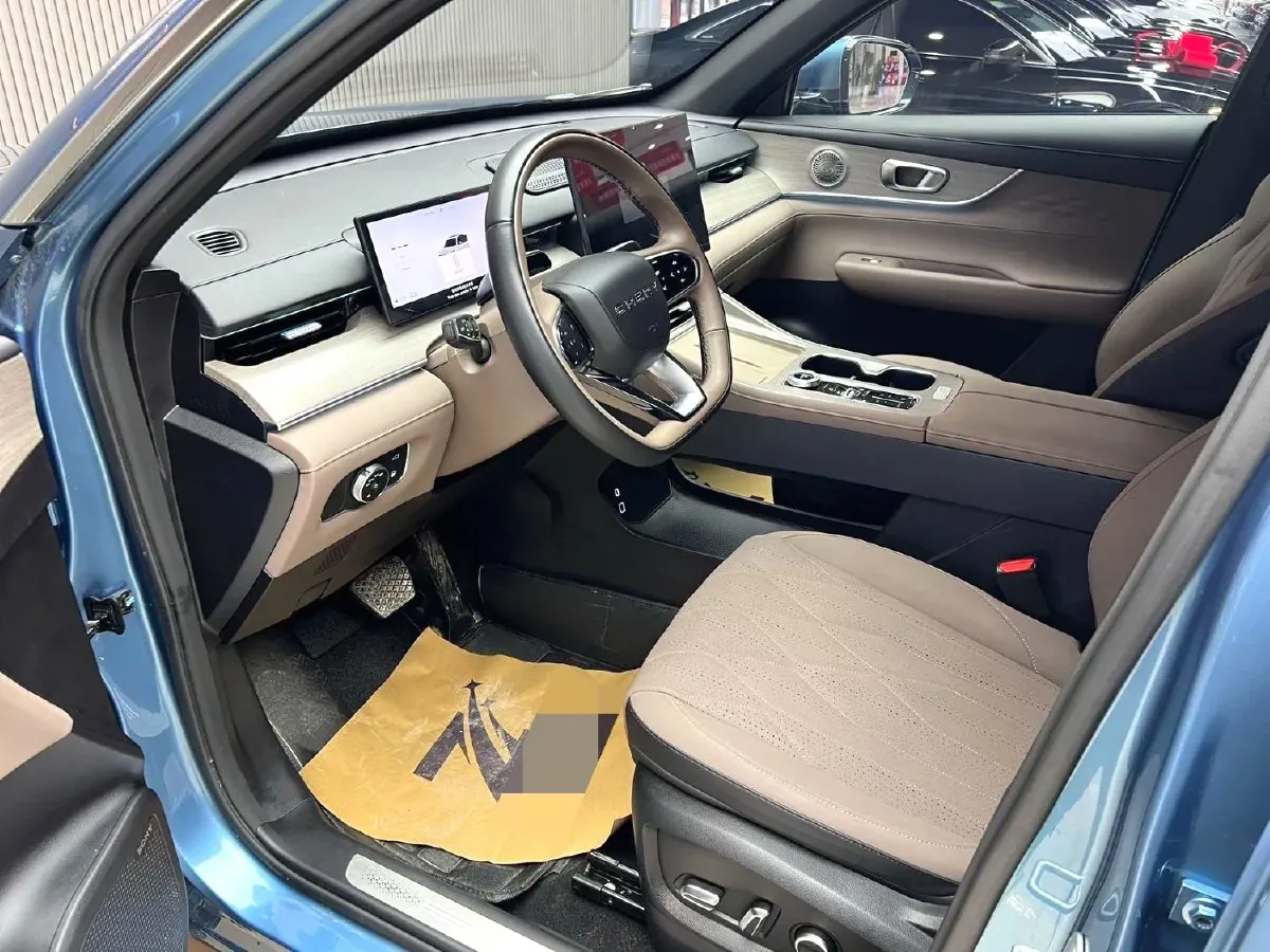 2025 Chery Tiggo8 PLUS C-DM 1.5T 156HP L4 1DHT PHEV,autocango,china used car exporter,china ev exporter,chinese used car exporter,chinese used ev exporter