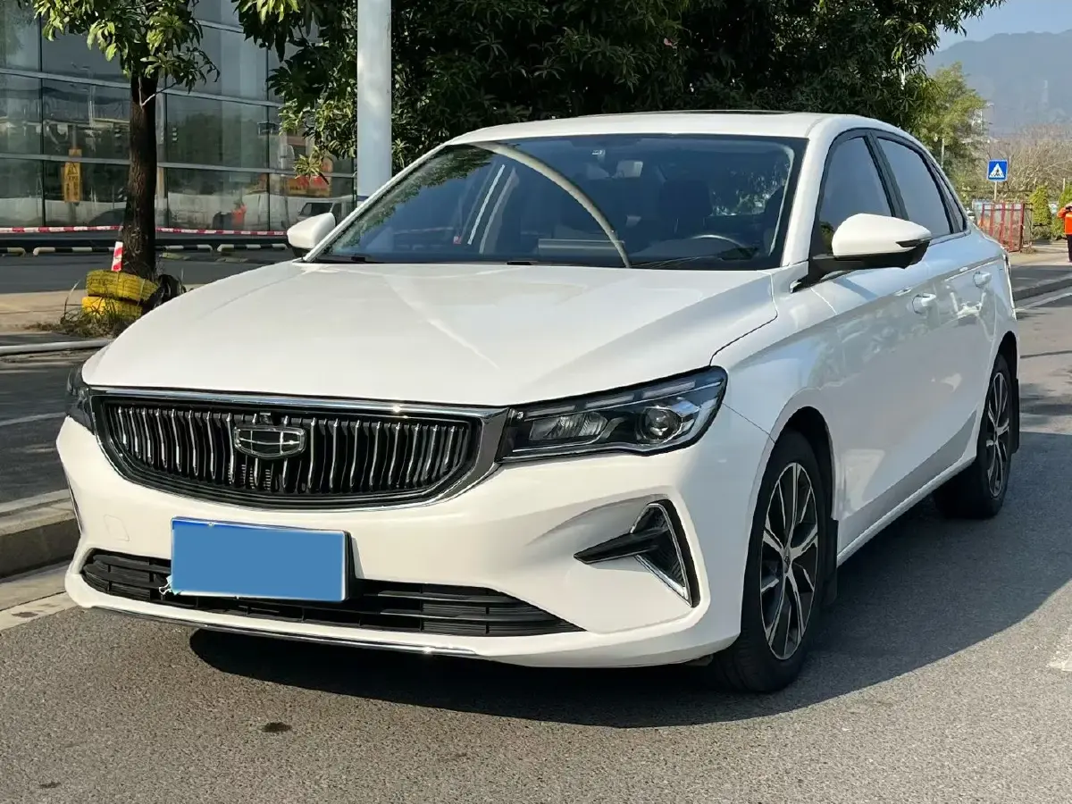 2022 Geely Emgrand 1.5L 114HP L4 CVT