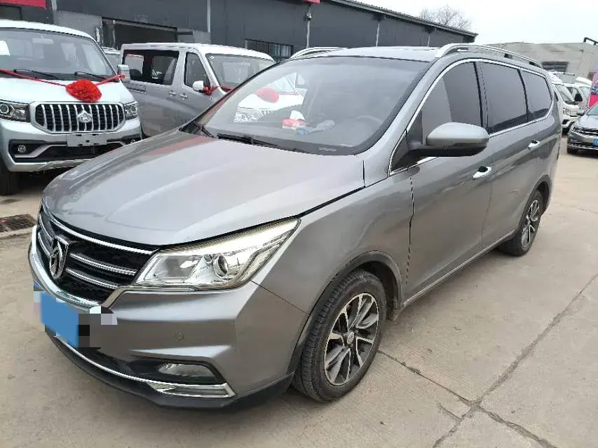 2017 BaoJun 730 1.5T 150HP L4 6MT