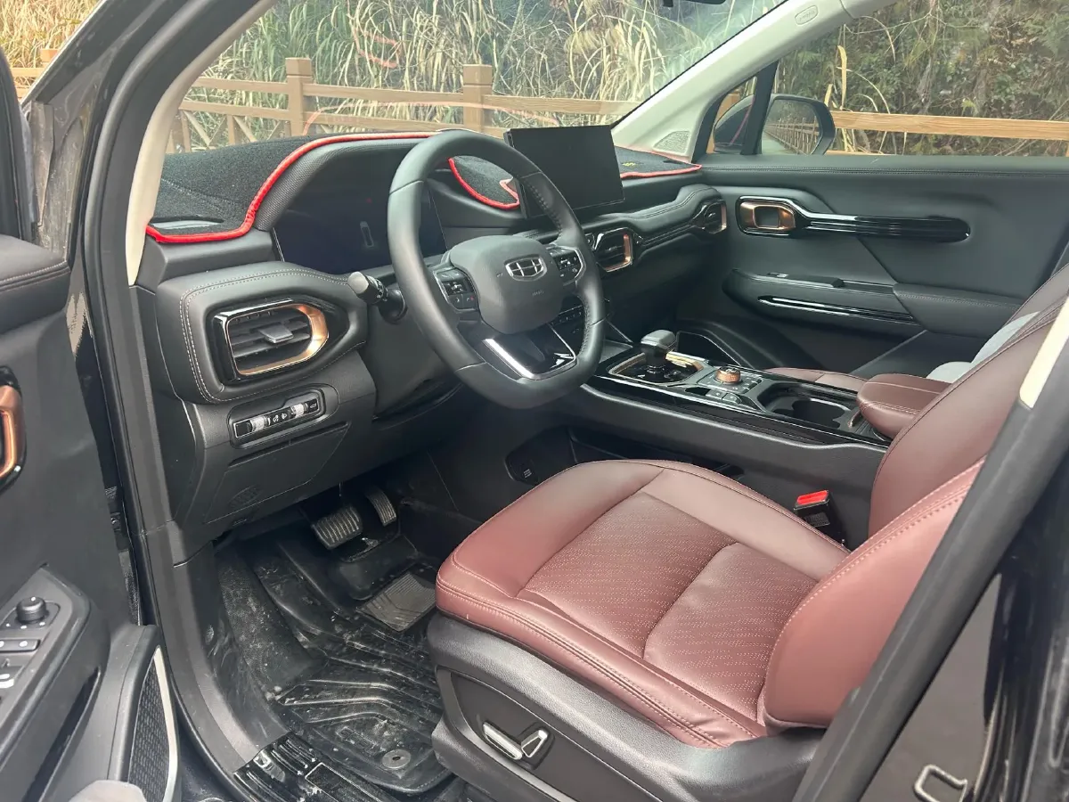 2022 Geely Okavango 1.8T 184HP L4 7DCT,autocango,china used car exporter,china ev exporter,chinese used car exporter,chinese used ev exporter