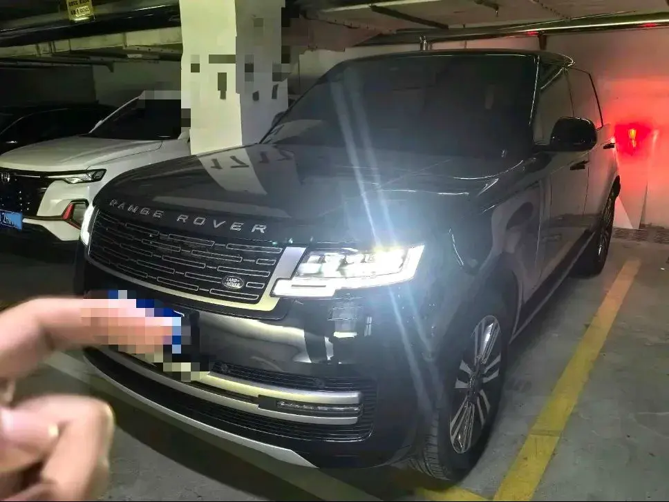 2023 Land Rover Range Rover 3.0T 400HP L6 8AT