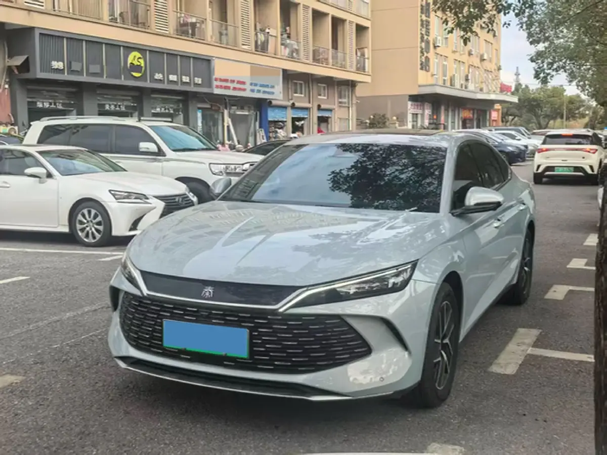 2024 BYD QinL 1.5L 101HP L4 E-CVT PHEV 15.87KWH