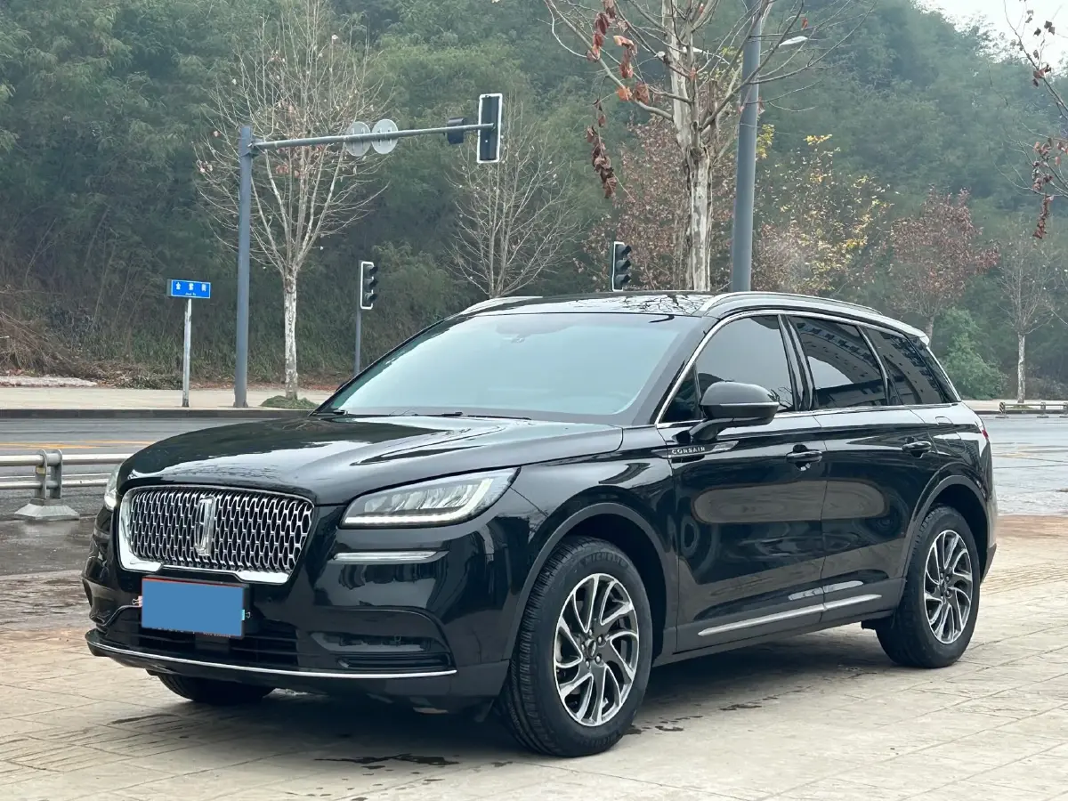 2022 Lincoln Corsair 2.0T 245HP L4 8AT