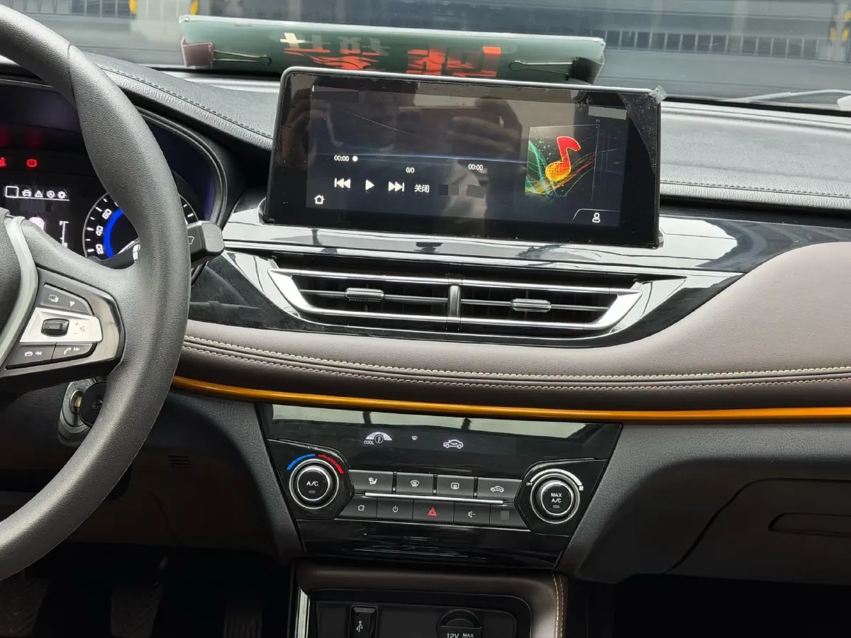 2019 ChangAn Eado DT 1.6L 125HP L4 5MT,autocango,china used car exporter,china ev exporter,chinese used car exporter,chinese used ev exporter