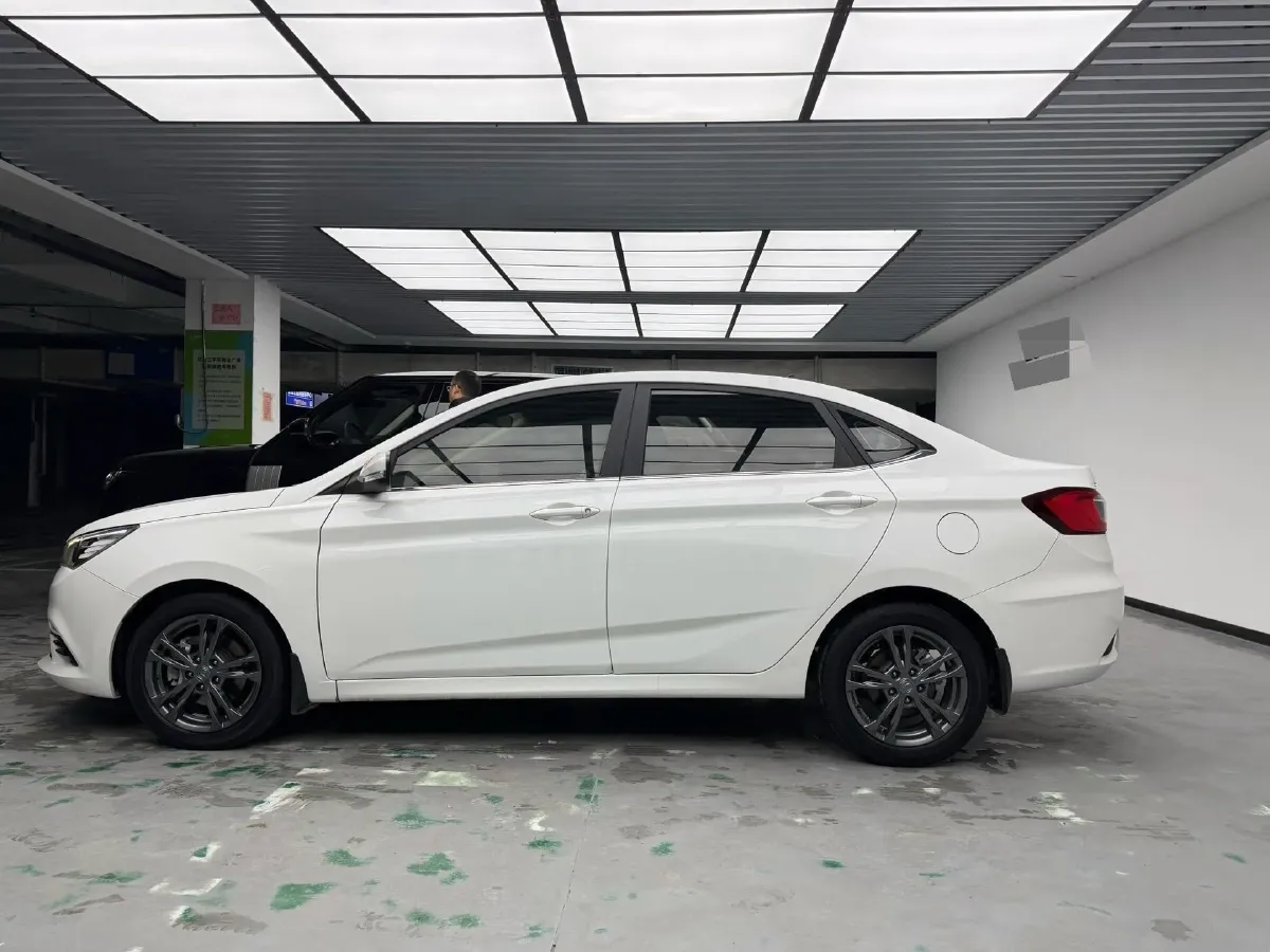 2019 ChangAn Eado DT 1.6L 125HP L4 5MT,autocango,china used car exporter,china ev exporter,chinese used car exporter,chinese used ev exporter