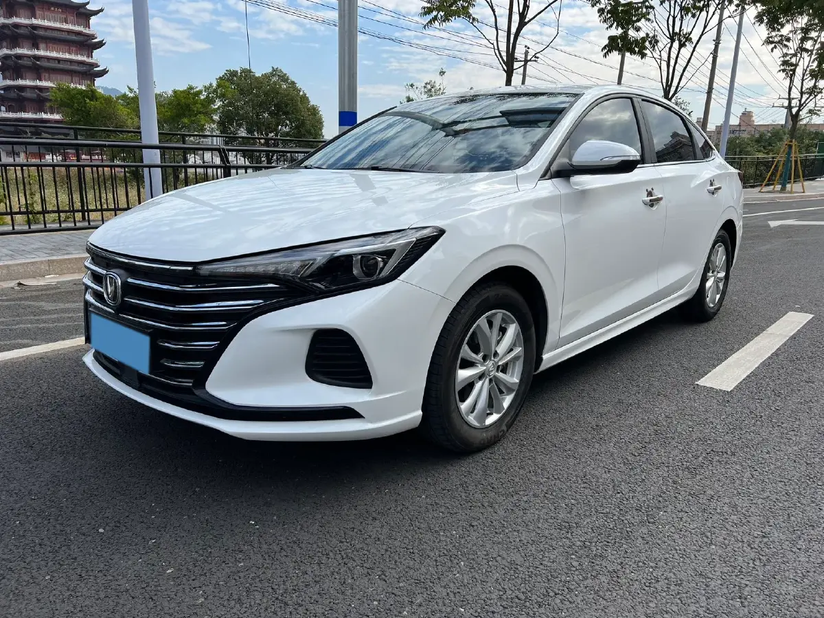 2022 ChangAn Eado 1.6L 128HP L4 CVT