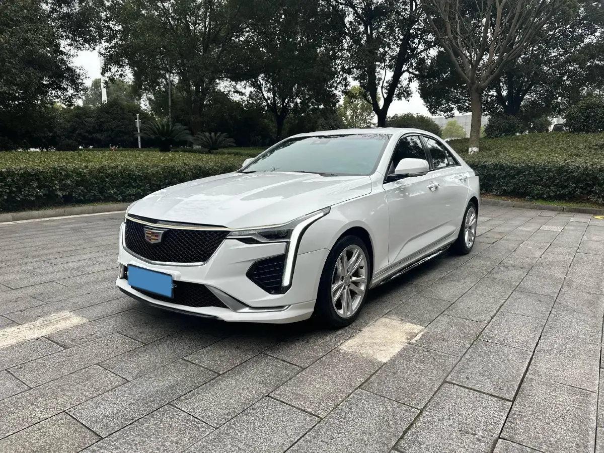 2022 Cadillac CT4 2.0T 237HP L4 8AT