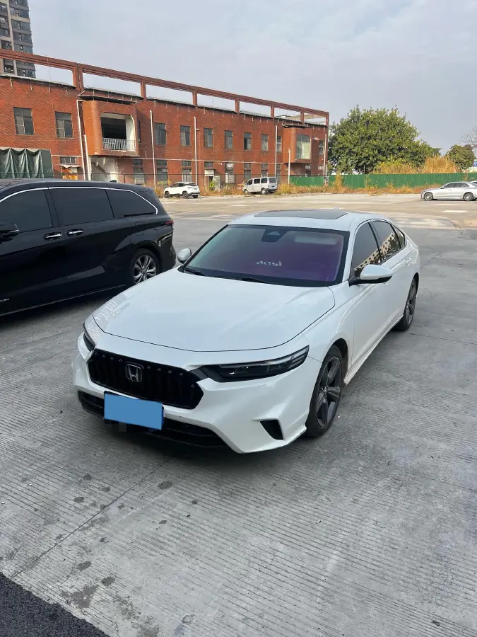 2024 Honda Inspire 1.5T 192HP L4 CVT