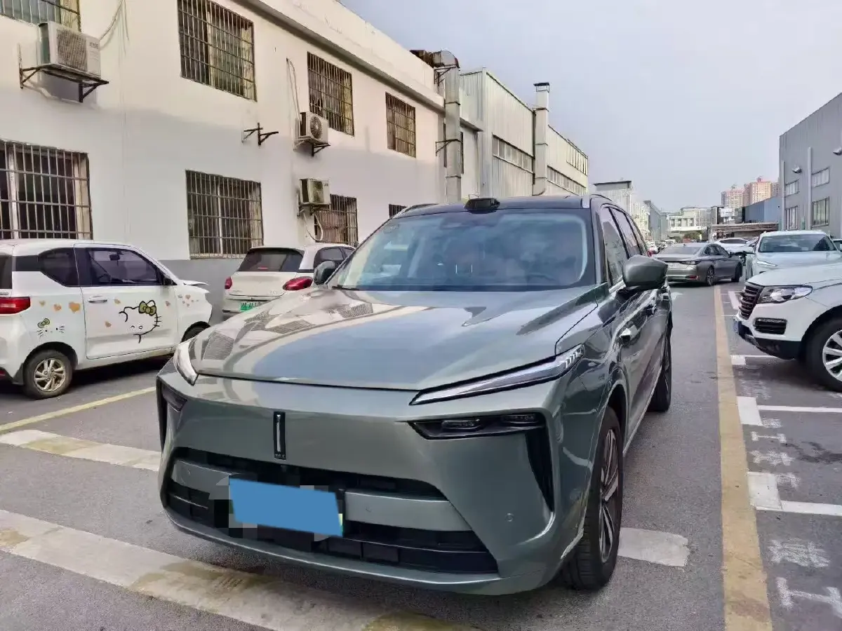 2025 WEY BlueMountain 1.5T 170HP L4 4DHT PHEV 52.3KWH