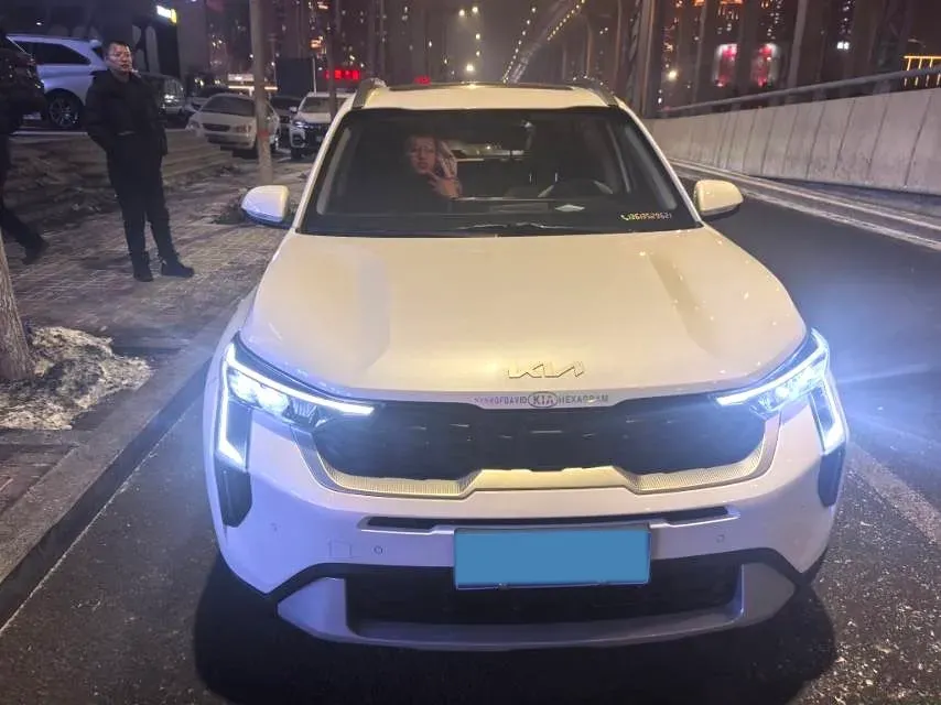 2024 Kia Sonet 1.5L 115HP L4 CVT,autocango,china used car exporter,china ev exporter,chinese used car exporter,chinese used ev exporter