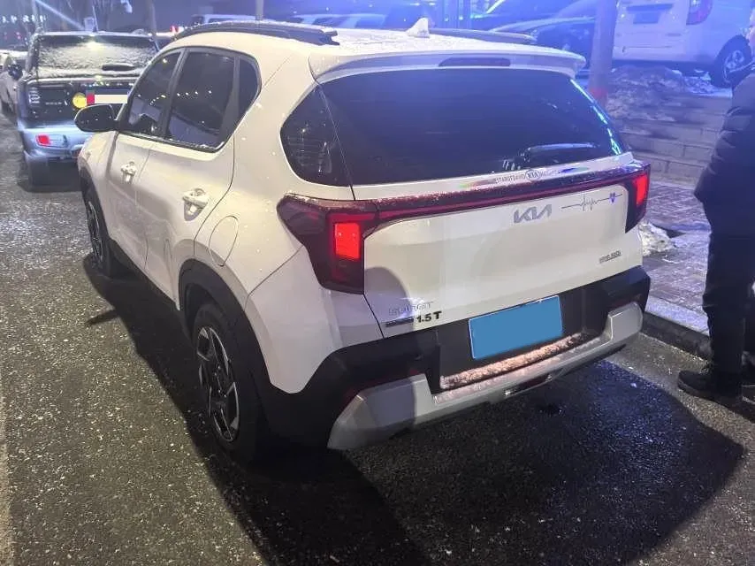 2024 Kia Sonet 1.5L 115HP L4 CVT,autocango,china used car exporter,china ev exporter,chinese used car exporter,chinese used ev exporter