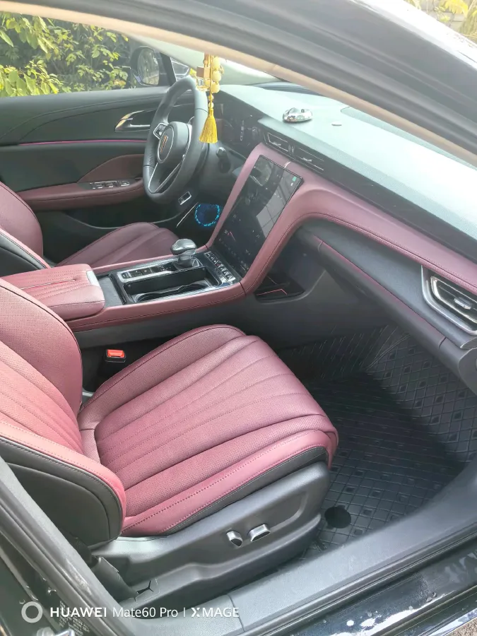 2023 HongQi H5 2.0T 224HP L4 8AT,autocango,china used car exporter,china ev exporter,chinese used car exporter,chinese used ev exporter