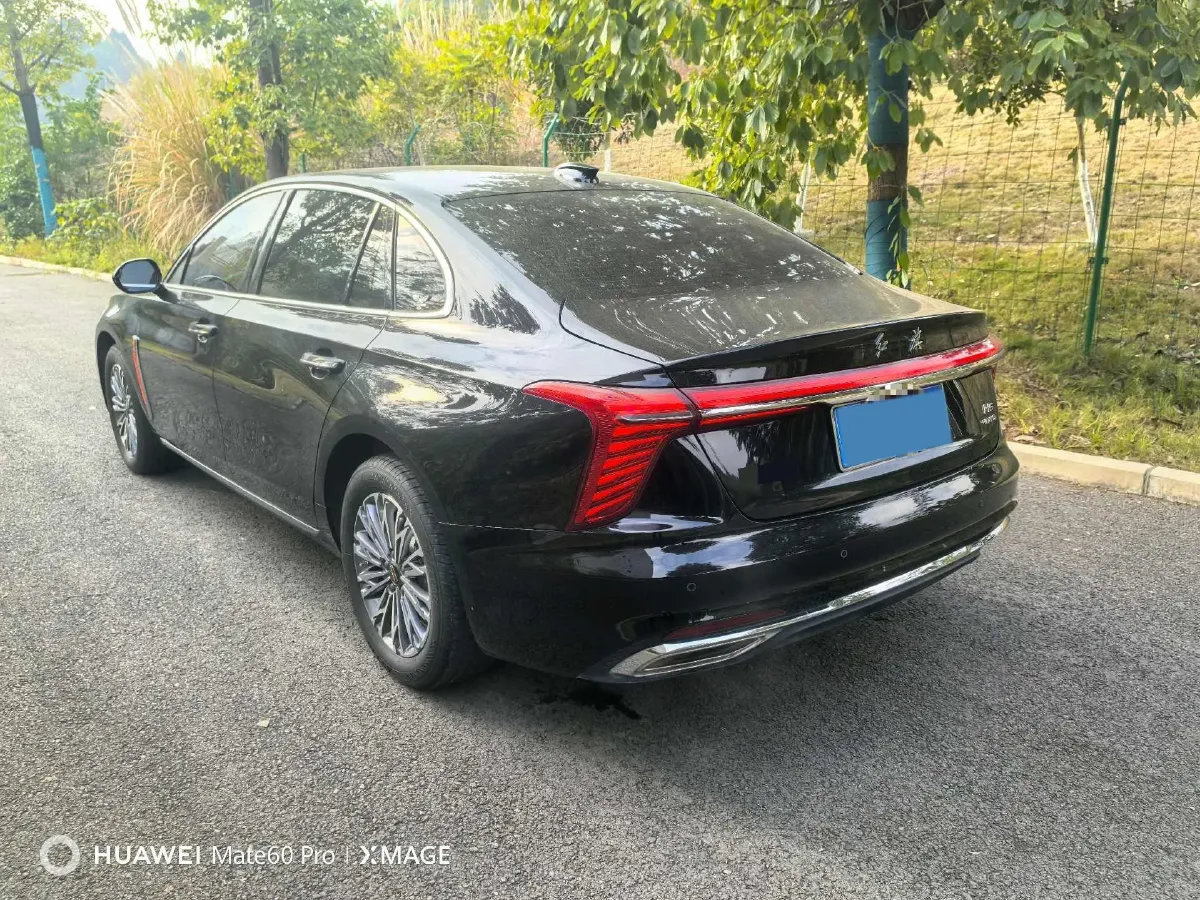 2023 HongQi H5 2.0T 224HP L4 8AT,autocango,china used car exporter,china ev exporter,chinese used car exporter,chinese used ev exporter