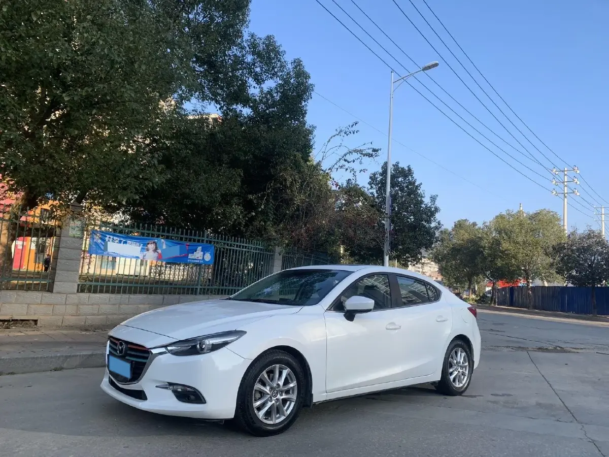 2017 Mazda 3 Axela 1.5L 117HP L4 6AT