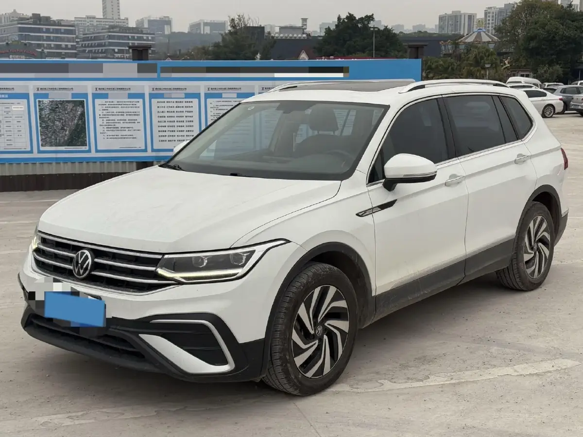 2023 Volkswagen Tiguan L 1.5T 160HP L4 7DCT