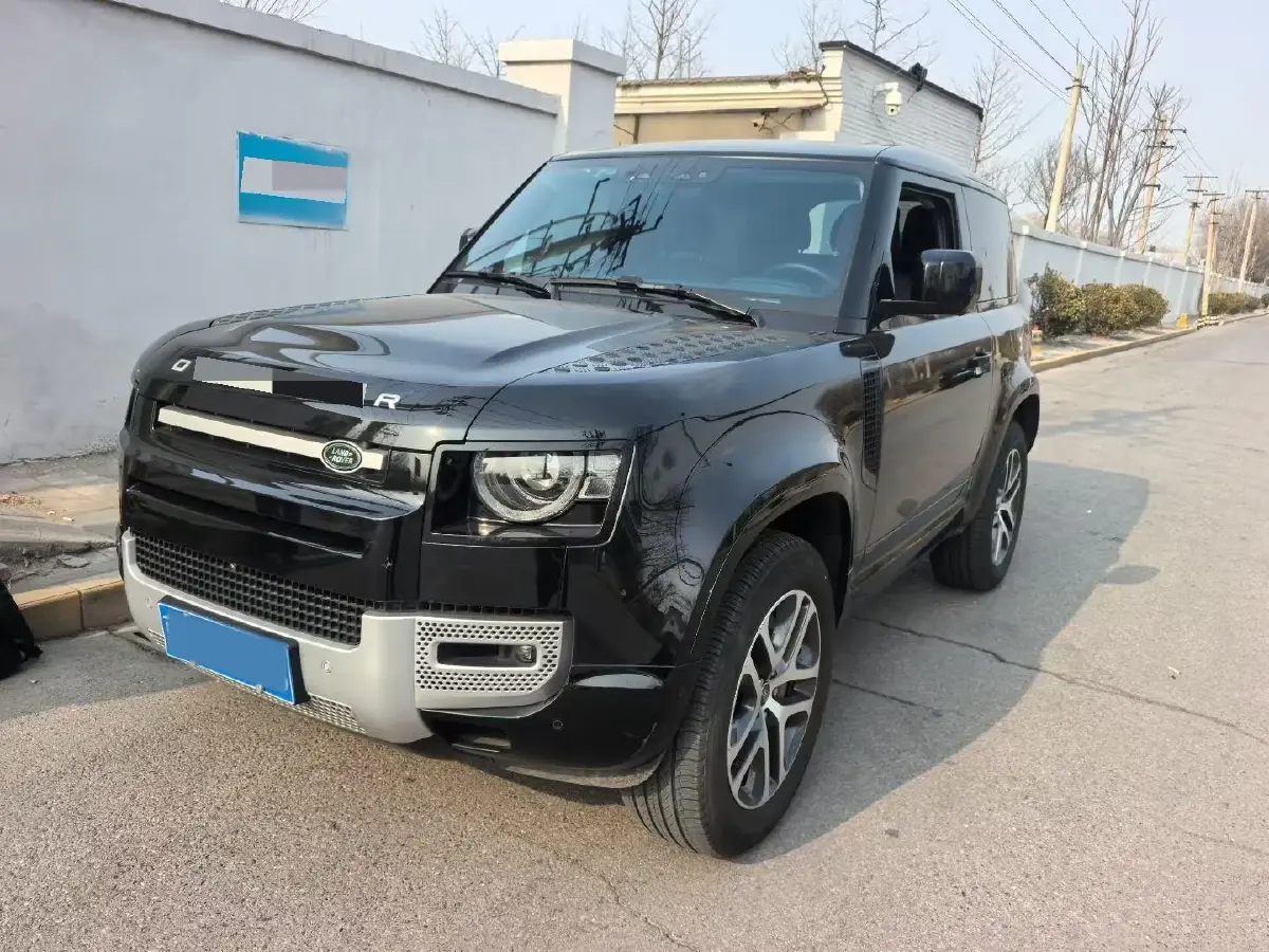 2024 Land Rover Defender 3.0T 400HP L6 8AT