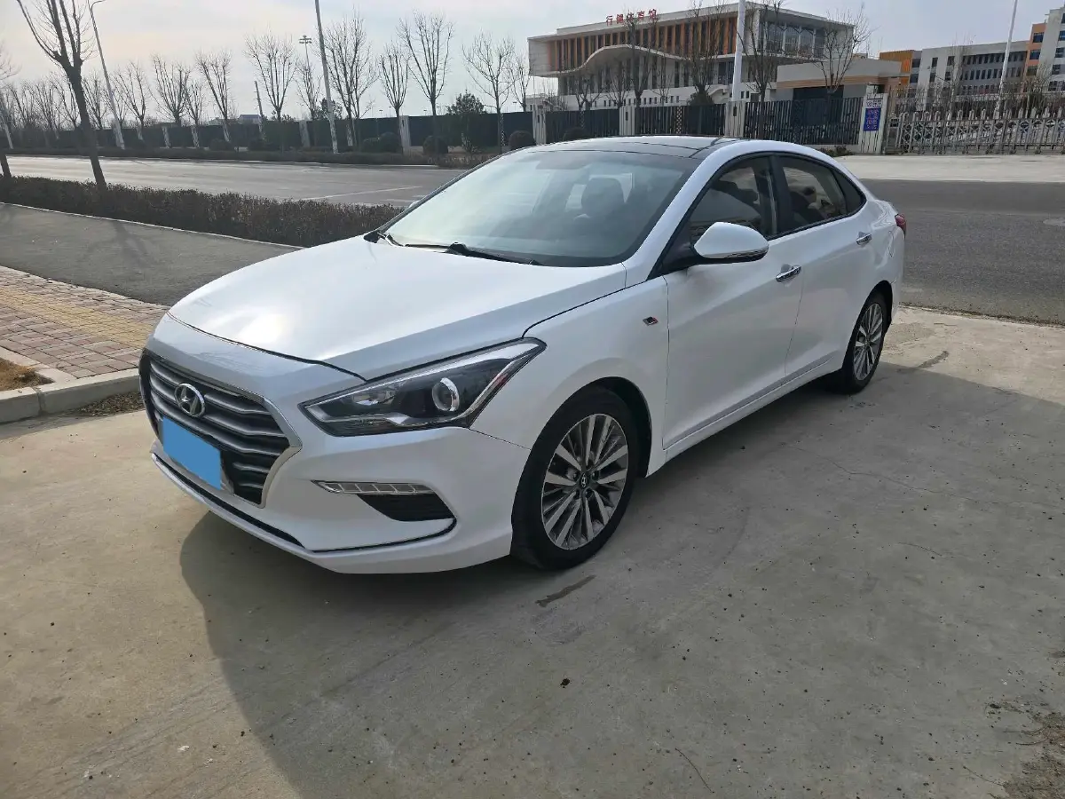 2017 Hyundai Mistra 1.8L 143HP L4 6AT