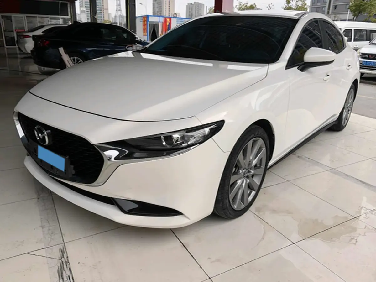2022 Mazda 3 Axela 2.0L 158HP L4 6AT