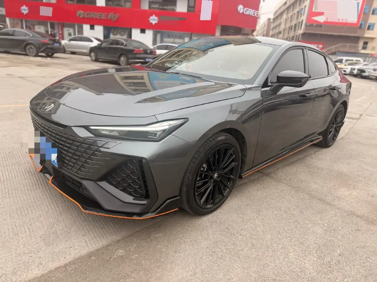 2024 ChangAn UNI-V 2.0T 233HP L4 8AT