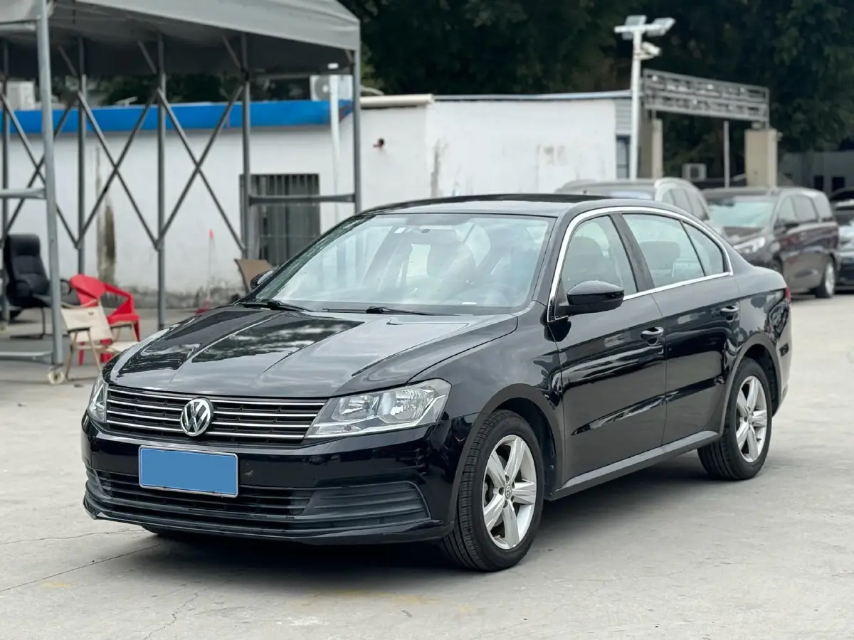 2017 Volkswagen Lavida 1.6L 110HP L4 6AT