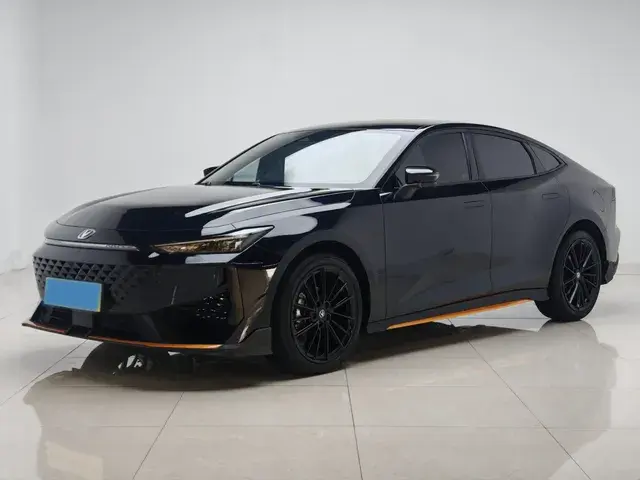 2025 ChangAn UNI-V 1.5T 192HP L4 7DCT