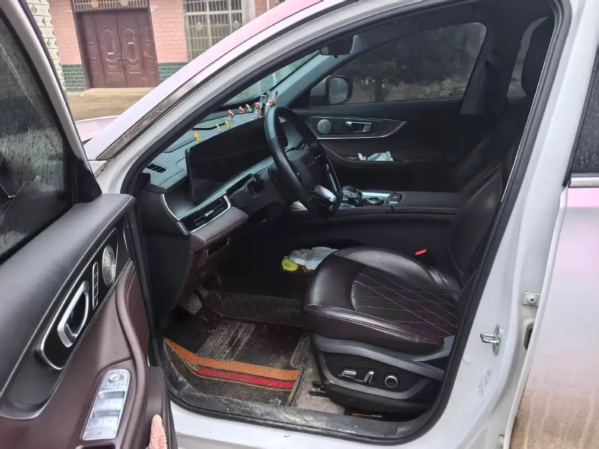 2024 Chery Tiggo 8 PRO 2.0T 254HP L4 7DCT,autocango,china used car exporter,china ev exporter,chinese used car exporter,chinese used ev exporter