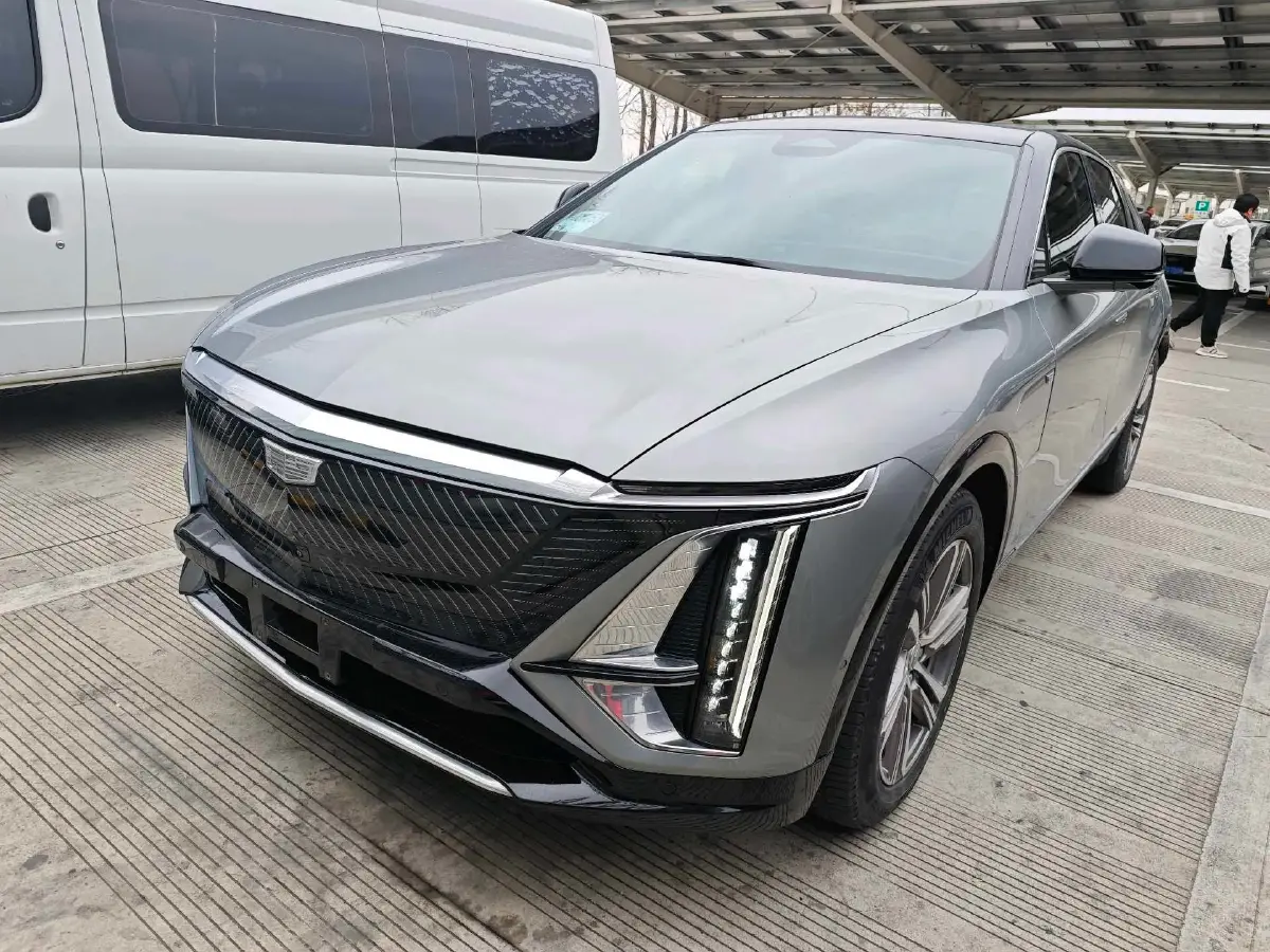 2022 Cadillac CT6 2.0T 237HP L4 10AT