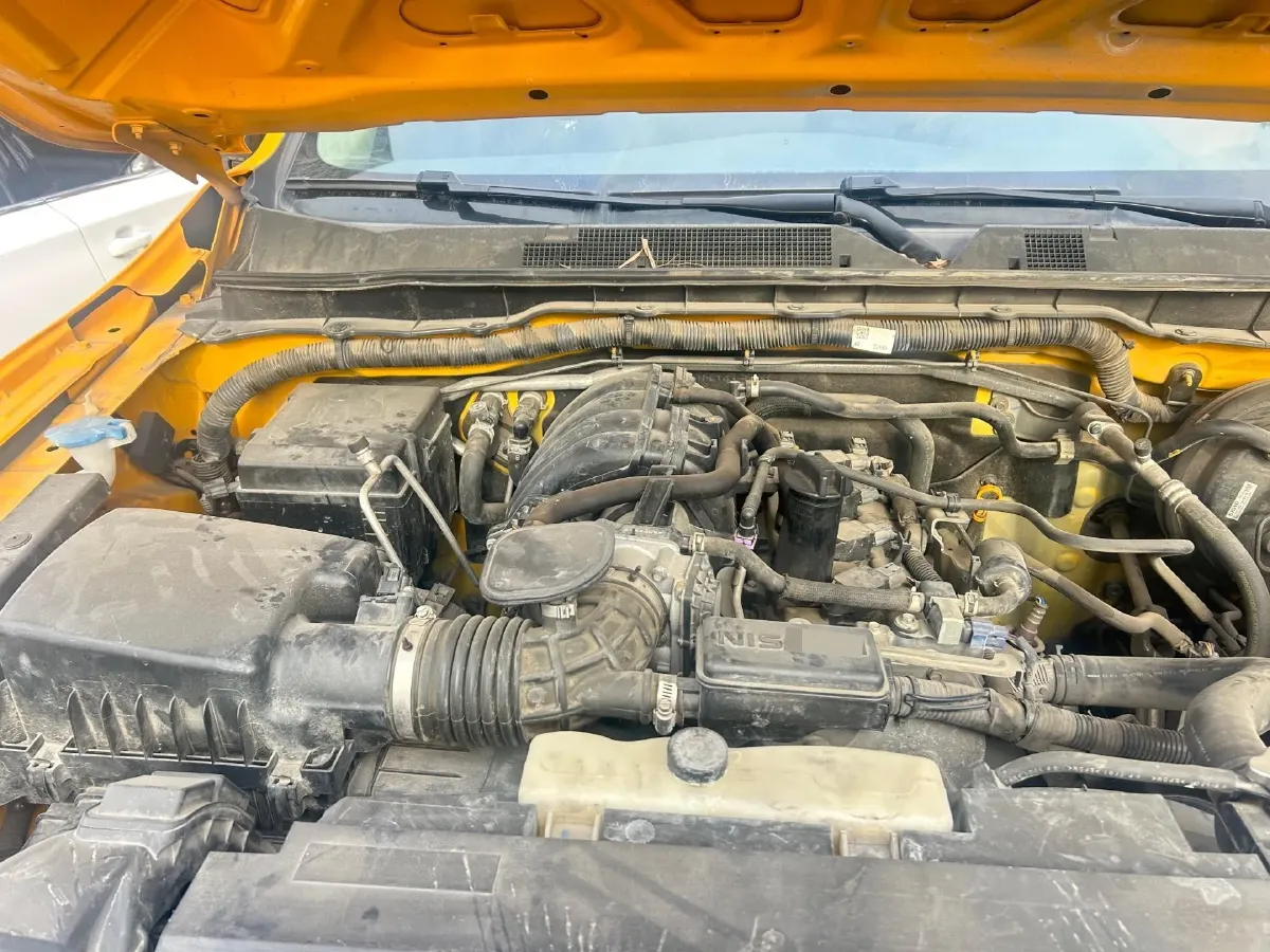 2021 Nissan Navara 2.5L 193HP L4 6MT,autocango,china used car exporter,china ev exporter,chinese used car exporter,chinese used ev exporter