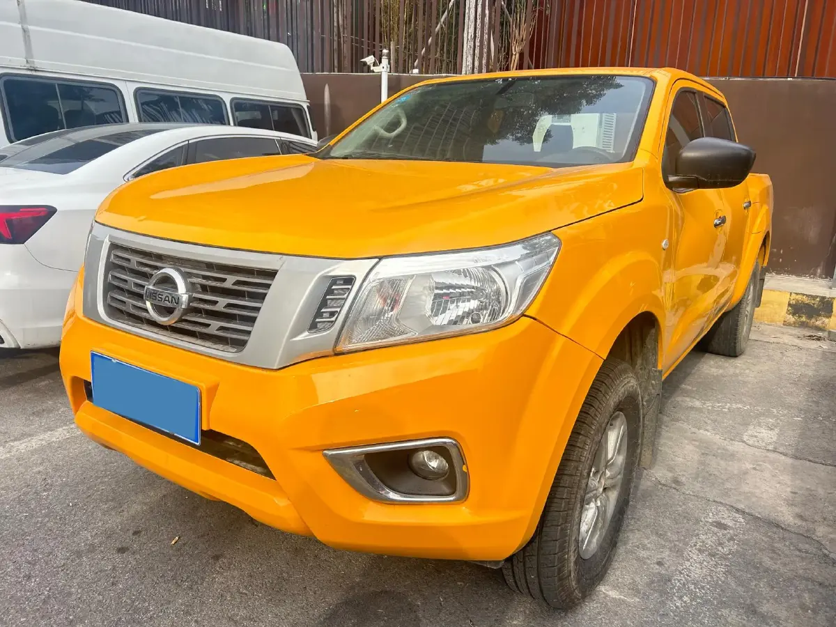 2021 Nissan Navara 2.5L 193HP L4 6MT