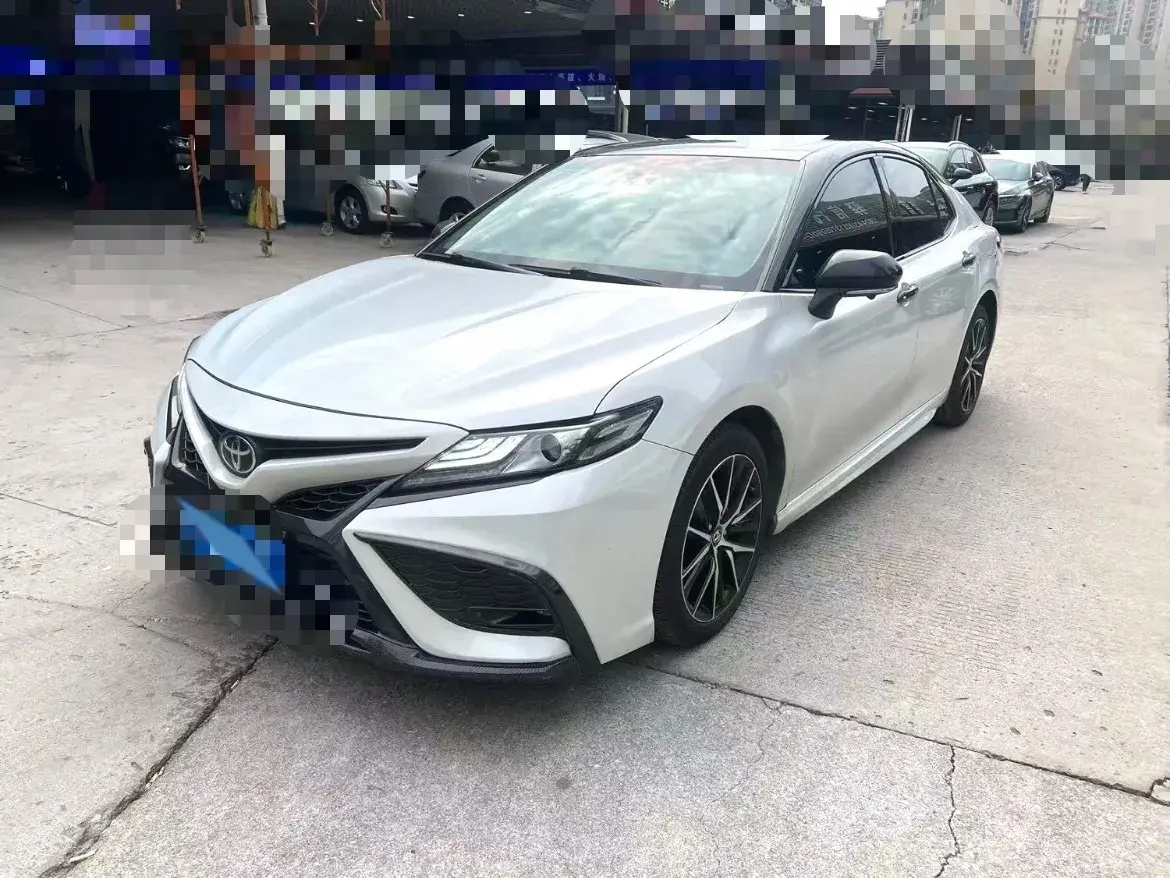 2022 Toyota Camry 2.5L 209HP L4 8AT