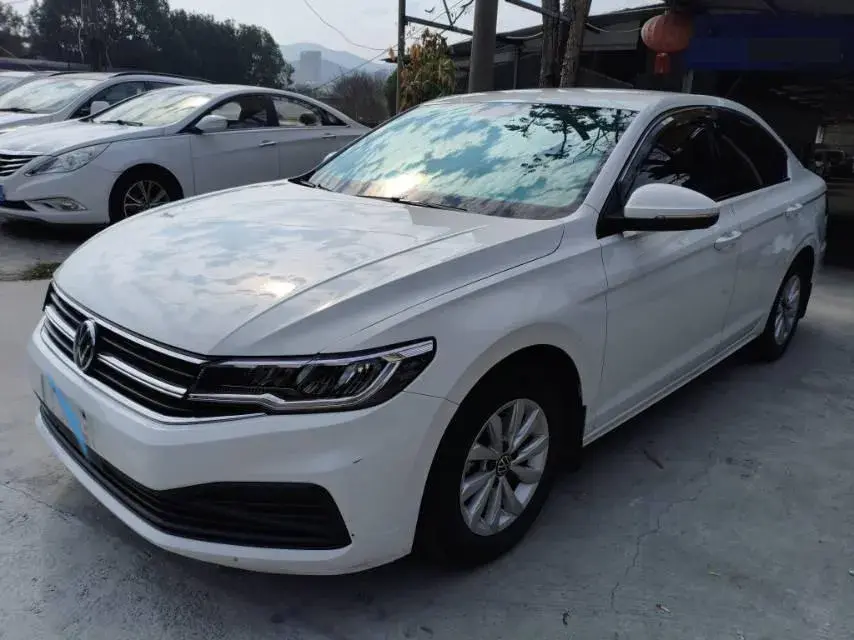 2021 Volkswagen Bora 1.5L 113HP L4 6AT