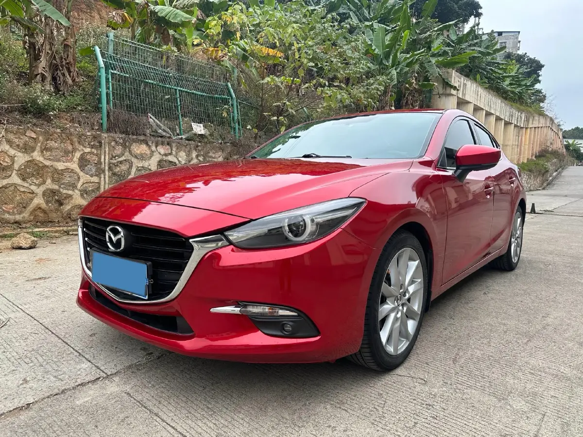 2017 Mazda 3 Axela 2.0L 158HP L4 6AT