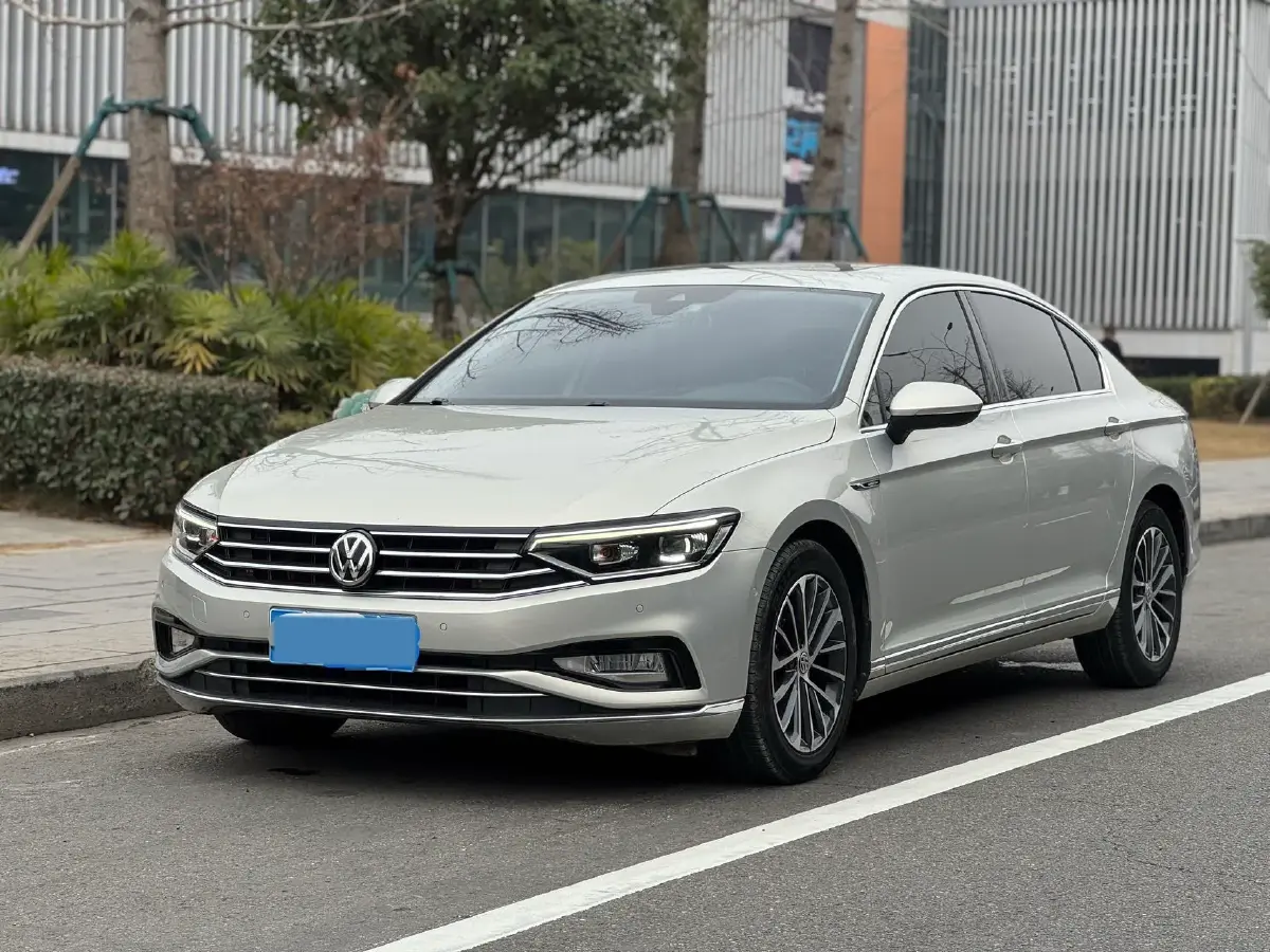 2020 Volkswagen Magotan 2.0T 220HP L4 7DCT