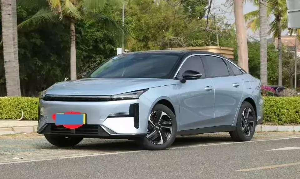 2025 BYD Sea Lion 05 DM-i 1.5L 101HP L4 E-CVT PHEV 12.9KWH