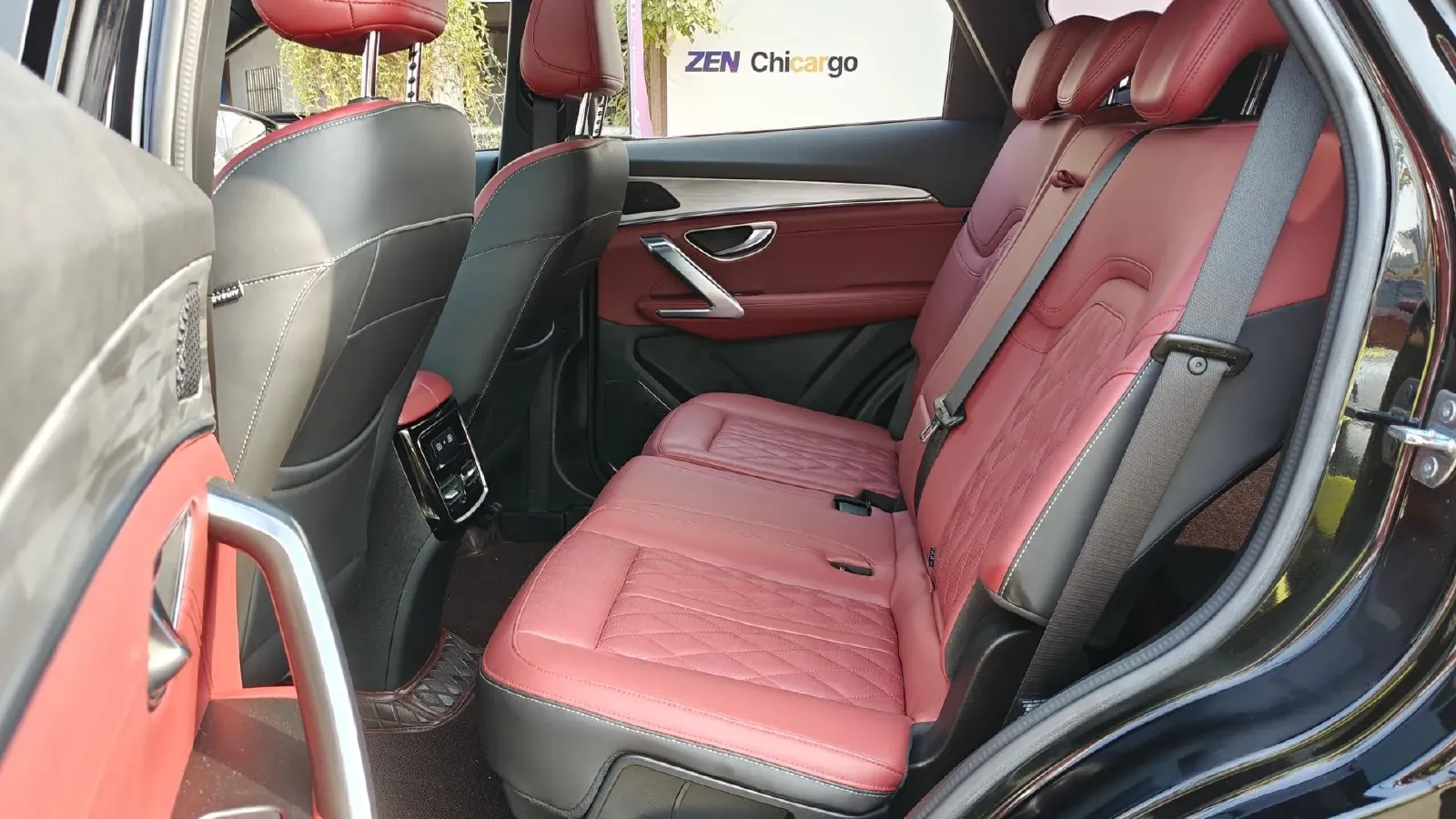 2023 ChangAn Oshan X7 Plus 1.5T 188HP L4 7DCT,autocango,china used car exporter,china ev exporter,chinese used car exporter,chinese used ev exporter