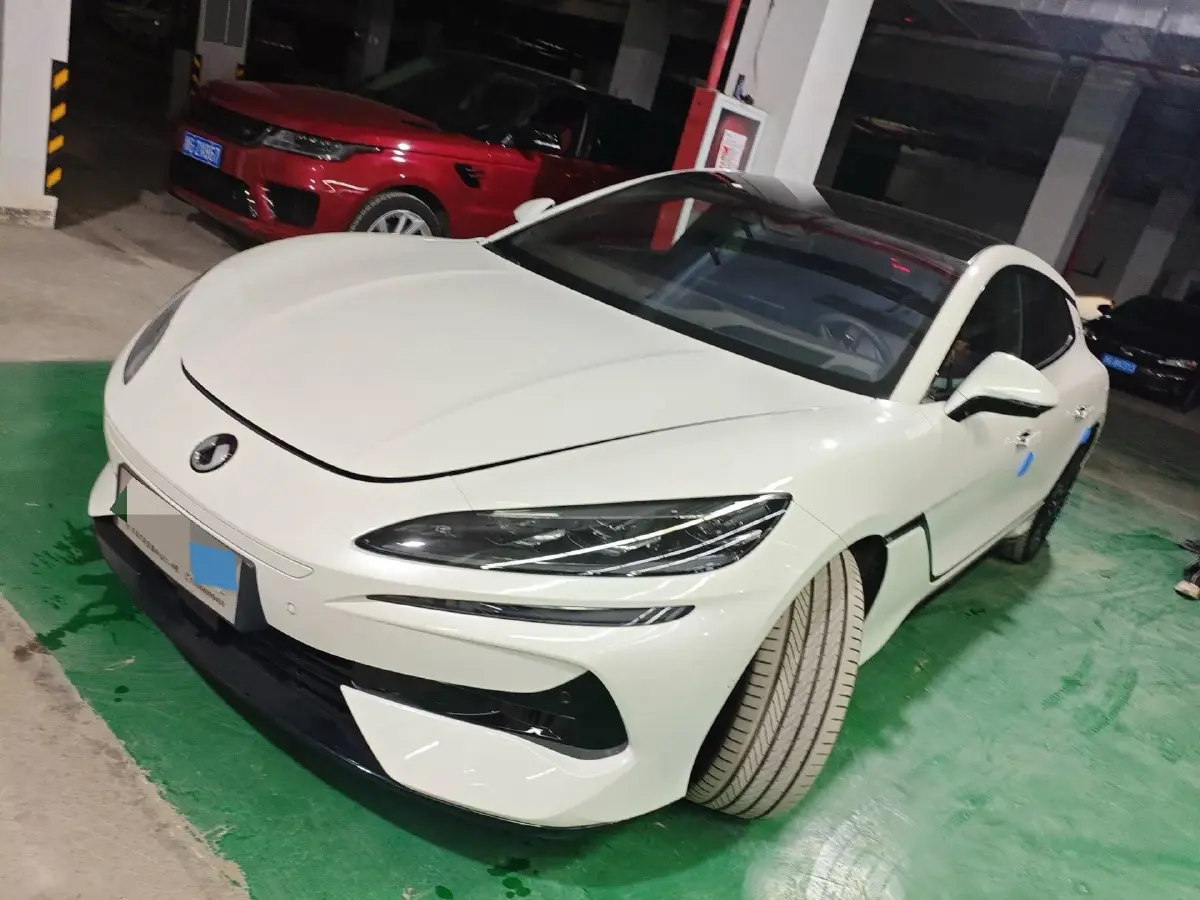 2024 Denza DenzaZ9GT 2.0T 207HP L4 E-CVT PHEV 38.5KWH