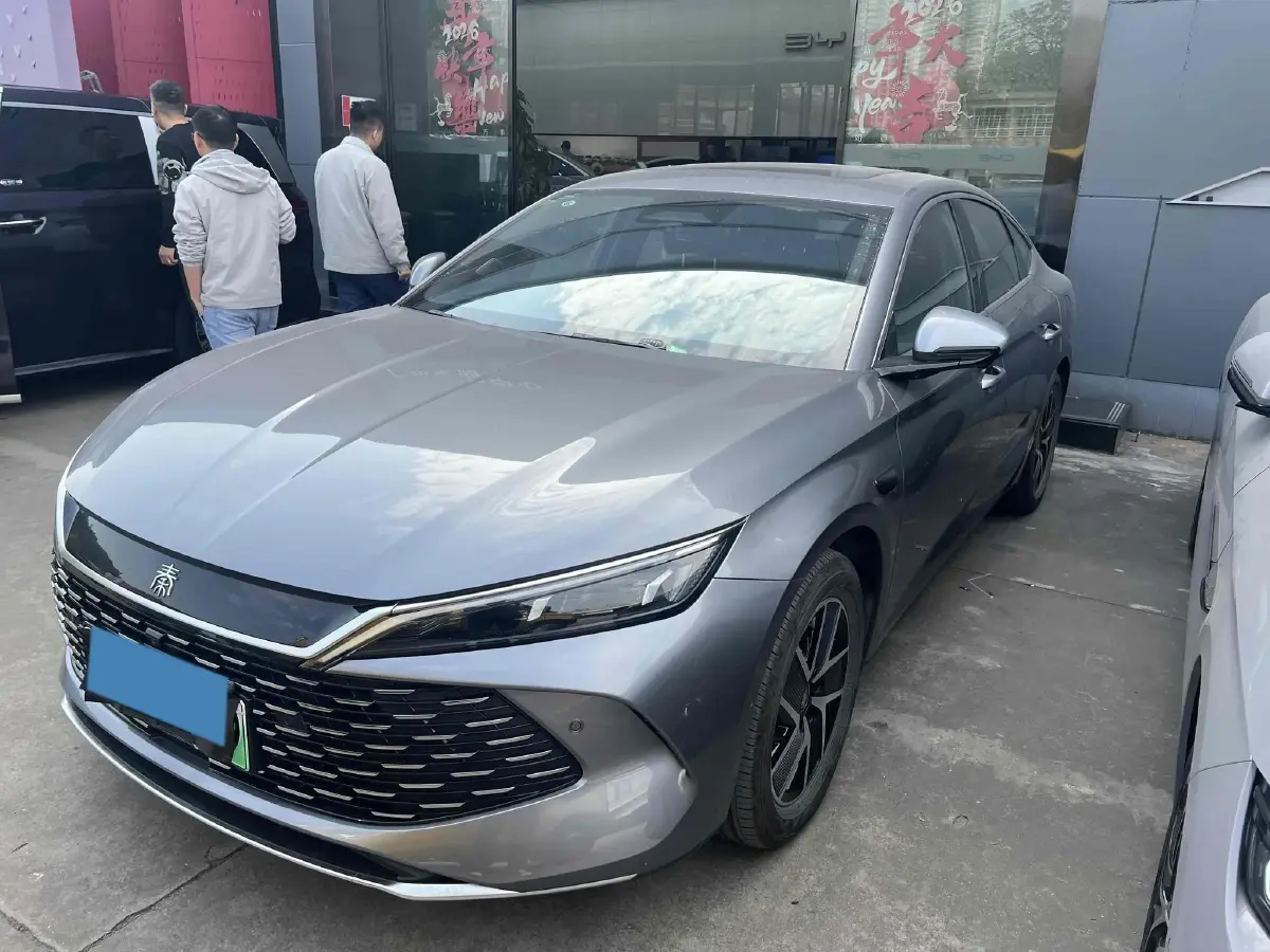 2025 BYD QinL 1.5L 101HP L4 E-CVT PHEV 15.87KWH