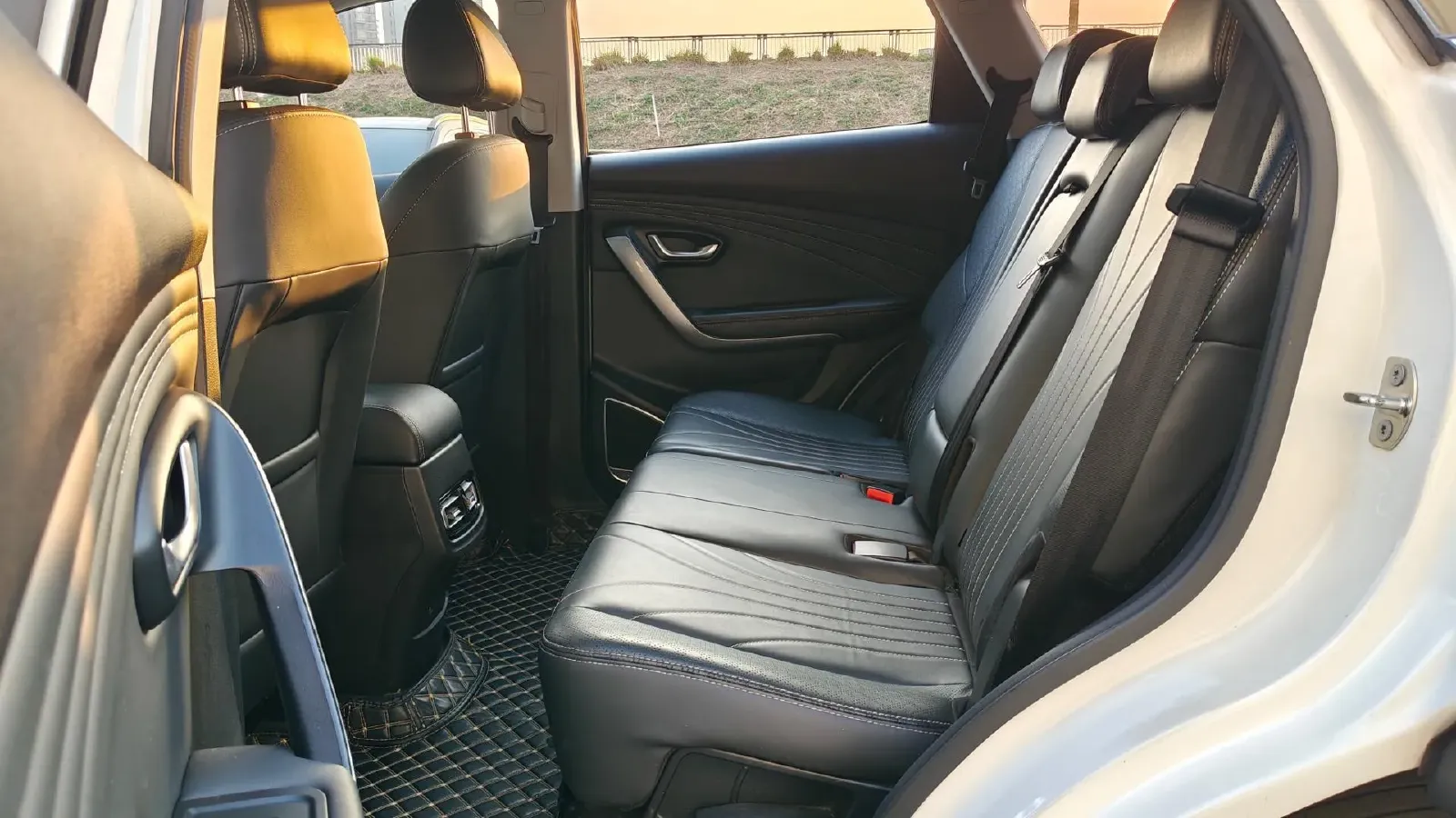 2018 SWM X7 1.5T 156HP L4 6AT,autocango,china used car exporter,china ev exporter,chinese used car exporter,chinese used ev exporter