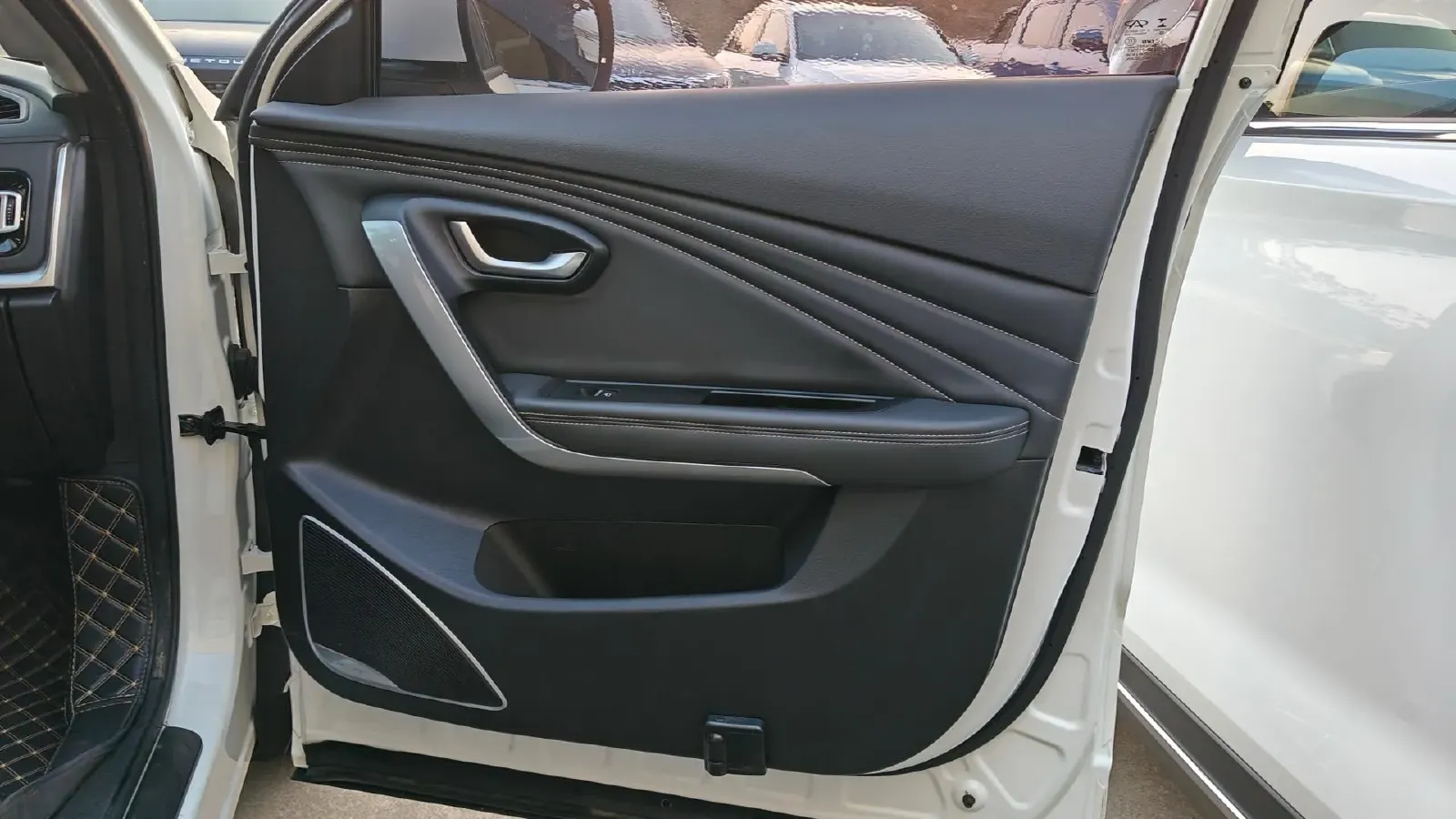 2018 SWM X7 1.5T 156HP L4 6AT,autocango,china used car exporter,china ev exporter,chinese used car exporter,chinese used ev exporter