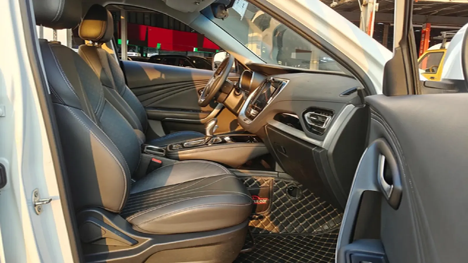 2018 SWM X7 1.5T 156HP L4 6AT,autocango,china used car exporter,china ev exporter,chinese used car exporter,chinese used ev exporter