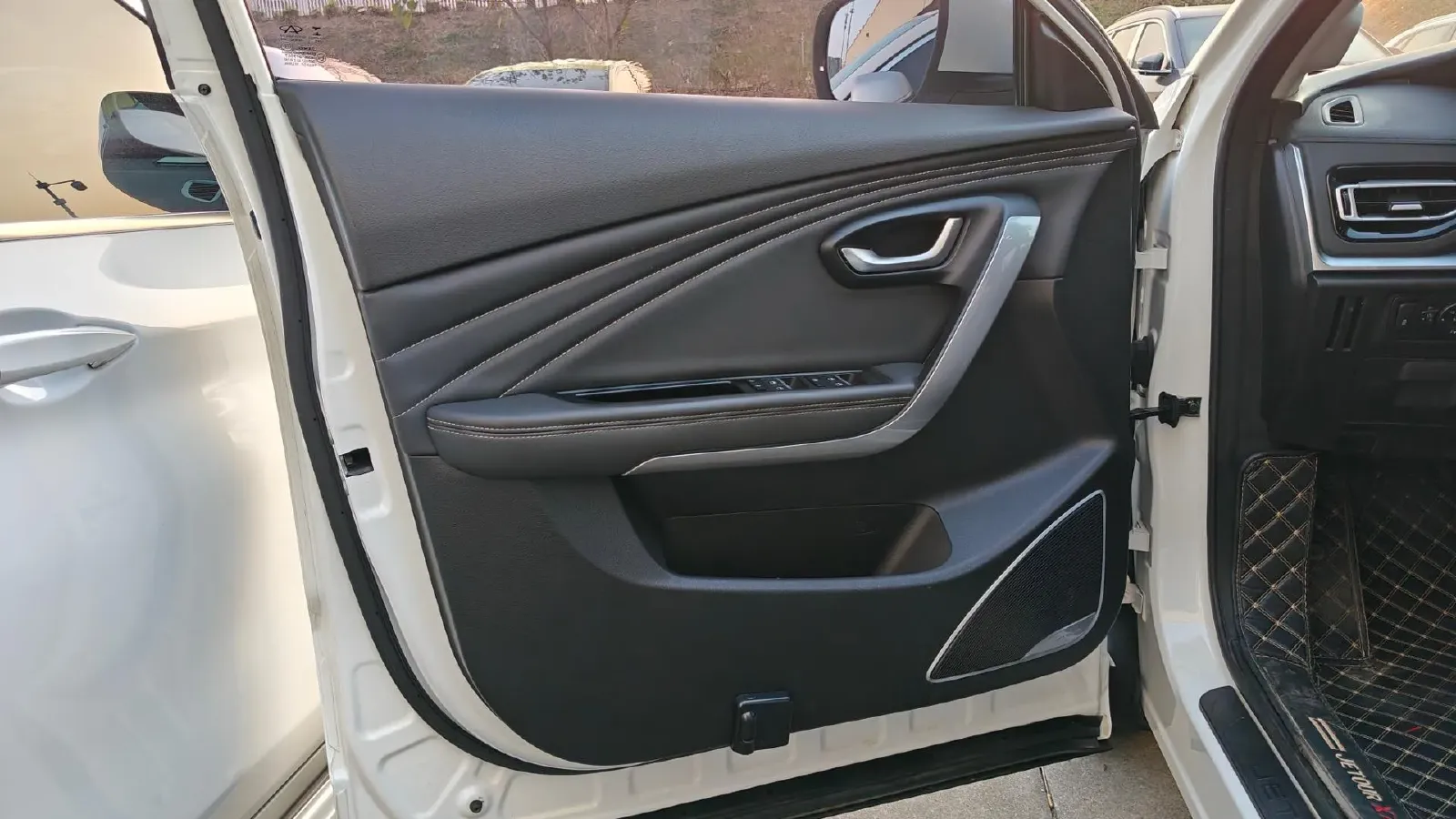 2018 SWM X7 1.5T 156HP L4 6AT,autocango,china used car exporter,china ev exporter,chinese used car exporter,chinese used ev exporter