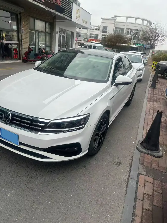 2019 Volkswagen Passat 1.4T 150HP L4 7DCT