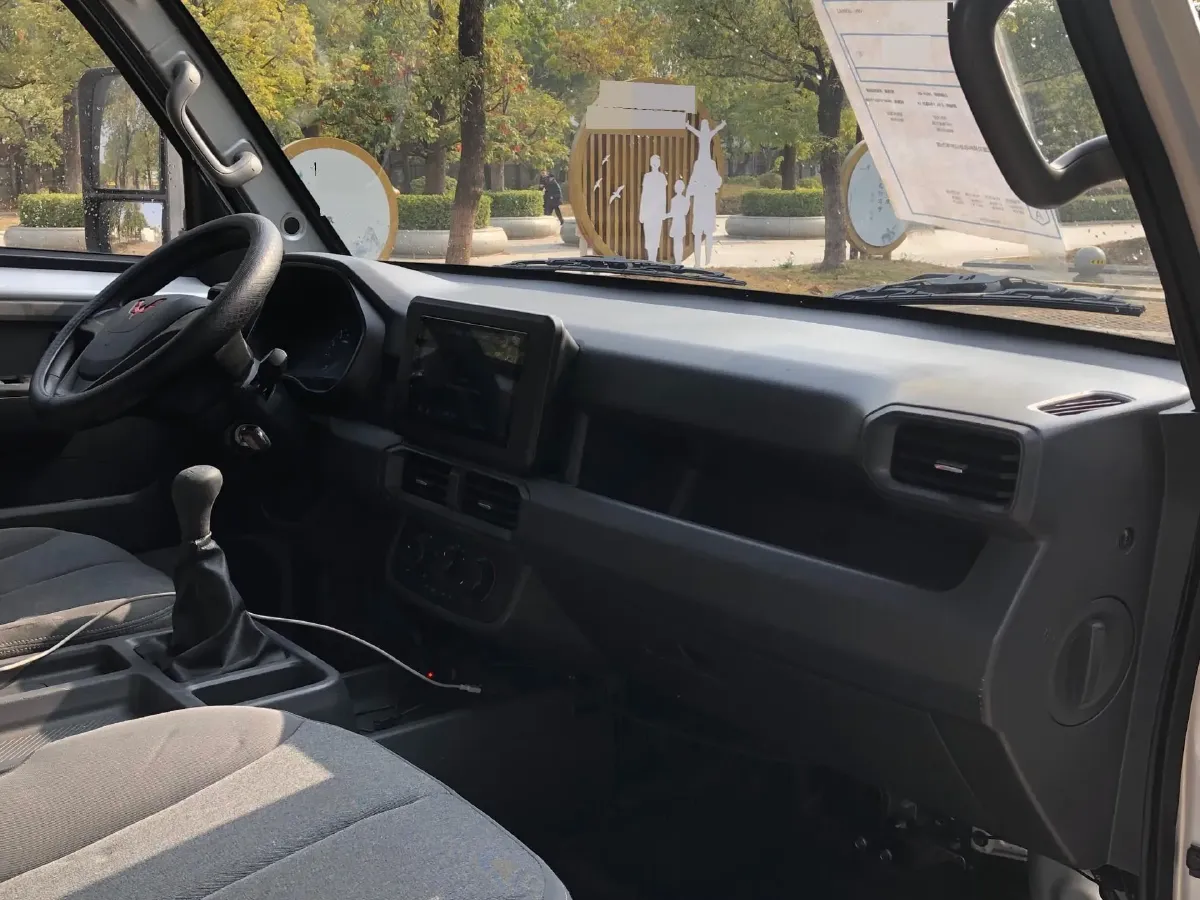 2023 WuLing Loong Truck 2.0L 136HP L4 5MT,autocango,china used car exporter,china ev exporter,chinese used car exporter,chinese used ev exporter