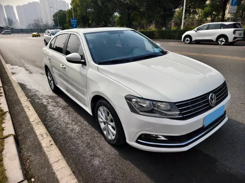 2017 Zotye Damy X7 1.8T 177HP L4 5MT,autocango,china used car exporter,china ev exporter,chinese used car exporter,chinese used ev exporter