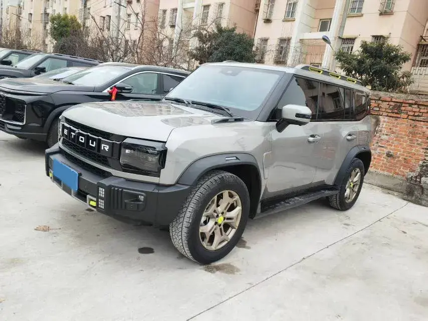 2023 Jetour Traveller 2.0T 254HP L4 8AT