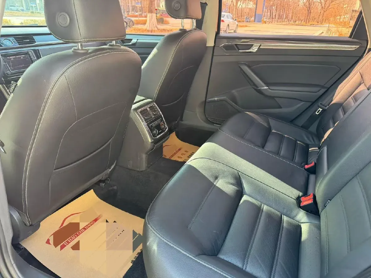 2017 Volkswagen Passat 1.8T 180HP L4 7DCT,autocango,china used car exporter,china ev exporter,chinese used car exporter,chinese used ev exporter