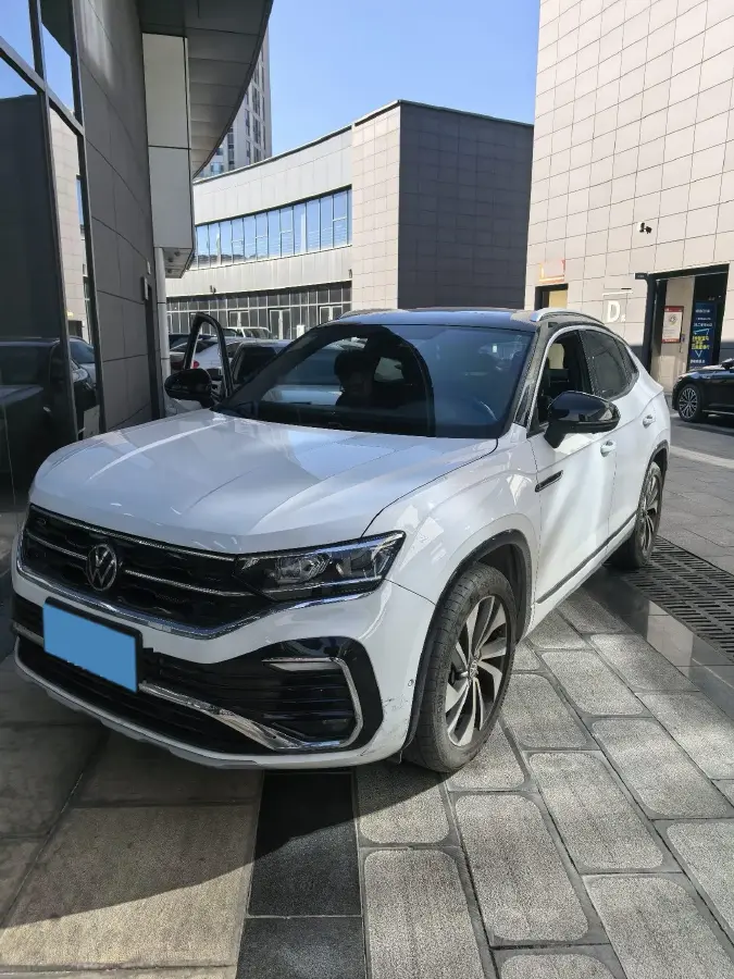 2020 Volkswagen Tayron X 2.0T 220HP L4 7DCT